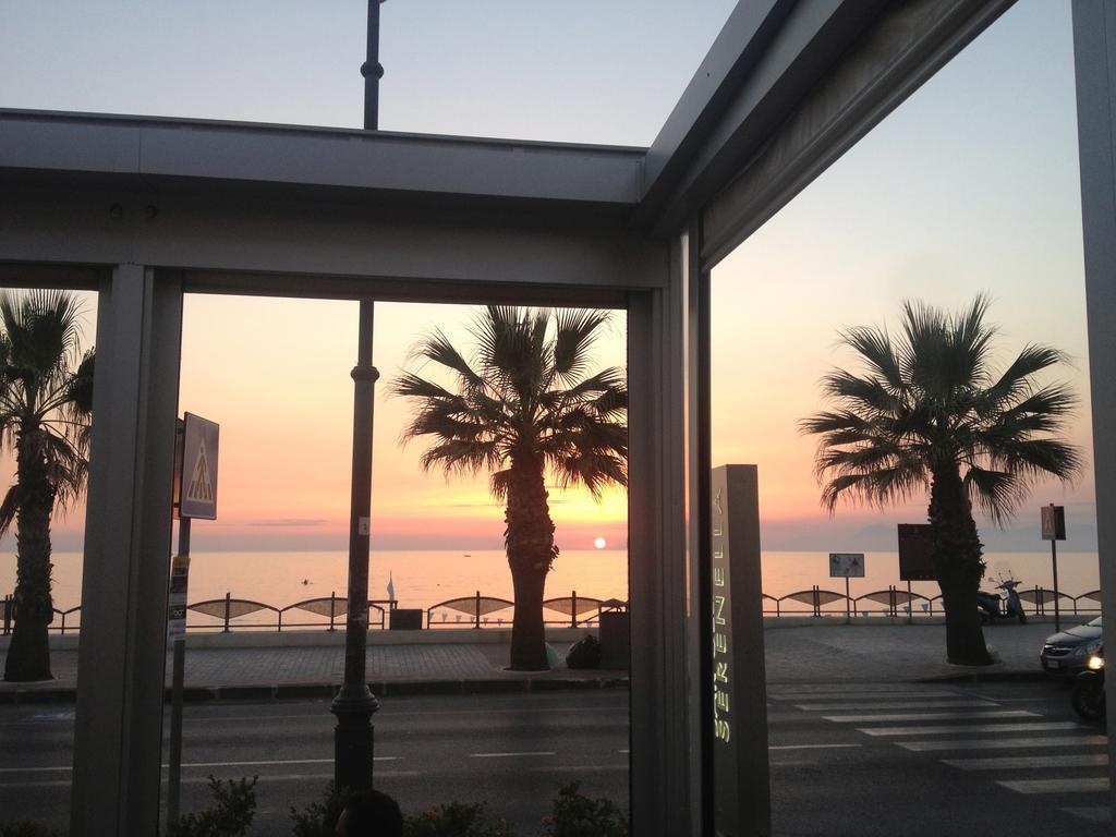 Hotel Serenella Agropoli Εξωτερικό φωτογραφία