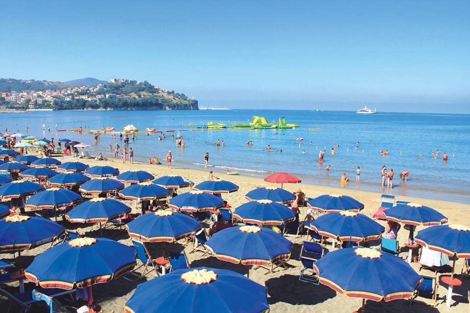 Hotel Serenella Agropoli Εξωτερικό φωτογραφία