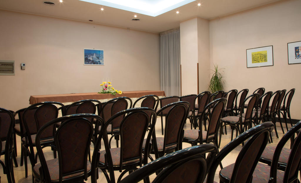 Hotel Serenella Agropoli Εξωτερικό φωτογραφία
